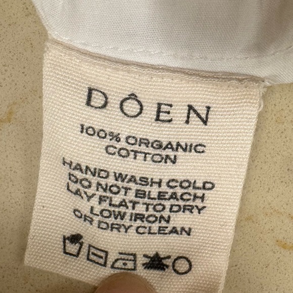 DÔEN Sebastiane Tiered Cotton Maxi Skirt
Size: LARGE - Picture 6 of 6